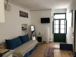 Monolocale a Lesa - monolocale indipendente con divano letto e angolo cottura Lesa
